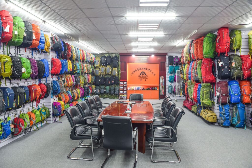 10595084683 243422978